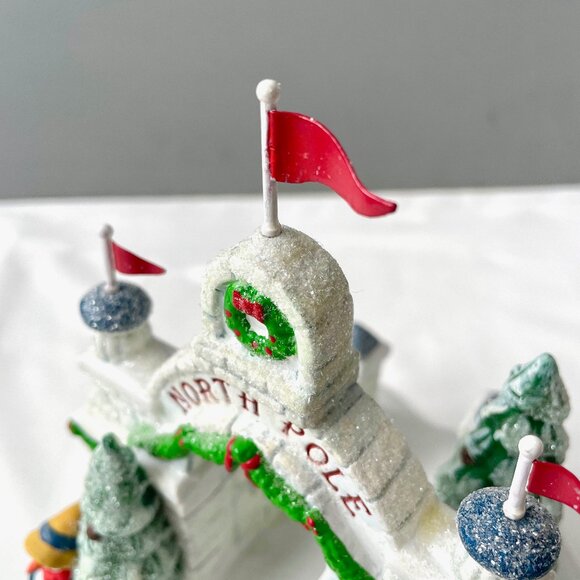 Department 56 Heritage Village North Pole Gate Christmas Snowman Tree 56.56324 - Picture 5 of 14